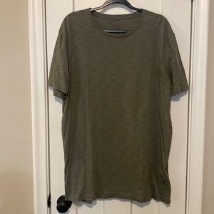 Banana Republic Men’s Vintage Tee- Organic Cotton